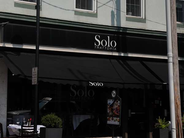 Front window of Solo Trattoria